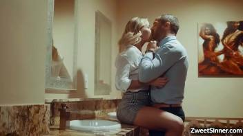 Lady boss Jessa Rhodes saw her secret lover in a local bar and started an awesome rough sex with him inside the bathroom.